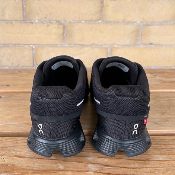 Brand new. Cloud 5, size 7.5, black. Bought September 14, 2024. Worn once. - Picture 4 of 6